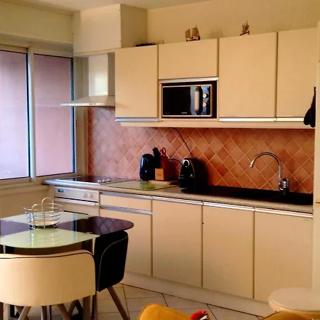 Moderne A - 39 M² - Vue Sur Fréjus